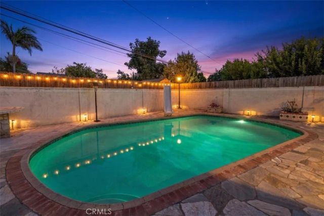 1401 S Joane Way, Santa Ana, CA 92704