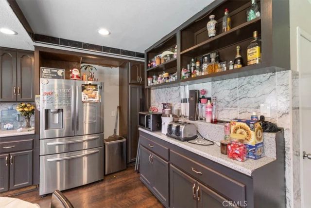 1401 S Joane Way, Santa Ana, CA 92704