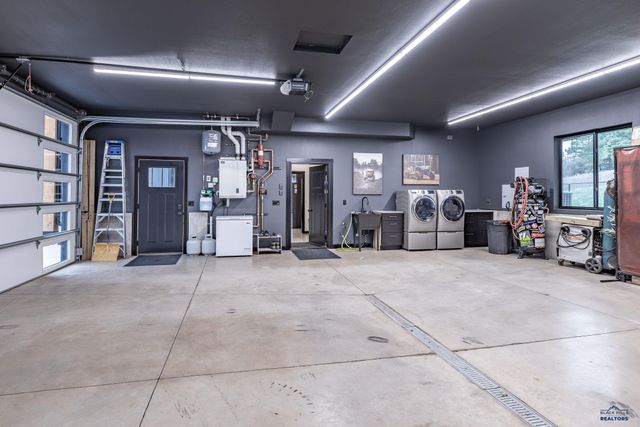 20424 DESPERADO LN, Whitewood, SD 57793