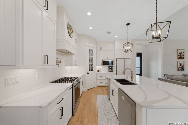 116 PARK HTS, Poth, TX 78147