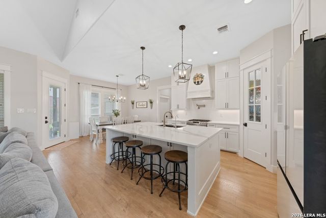 116 PARK HTS, Poth, TX 78147