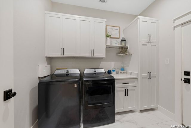 116 PARK HTS, Poth, TX 78147