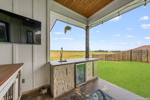 116 PARK HTS, Poth, TX 78147