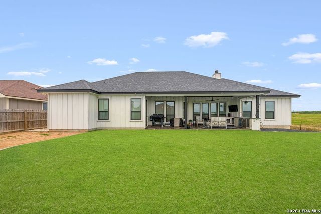116 PARK HTS, Poth, TX 78147