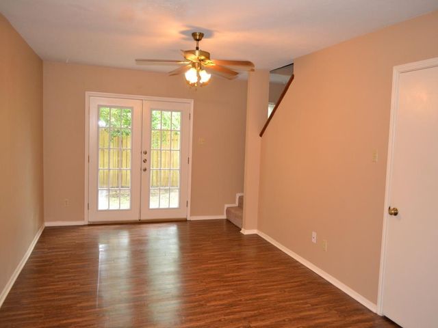 1102 Welsh Avenue D, College Station, TX 77840
