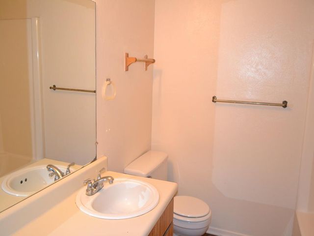 1102 Welsh Avenue D, College Station, TX 77840