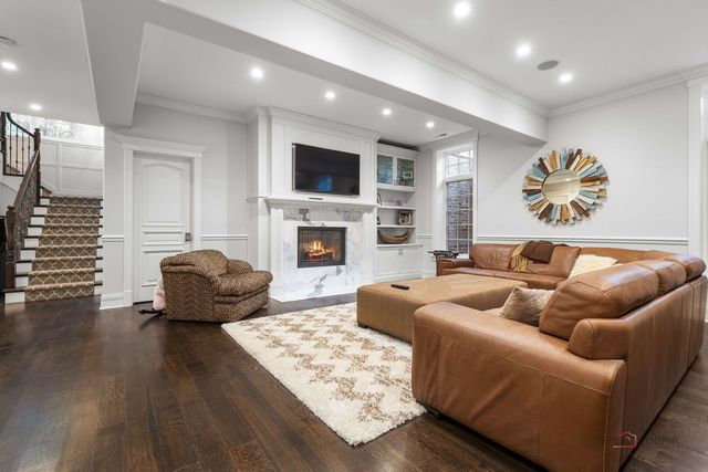 231 Woodlawn Avenue, Winnetka, IL 60093