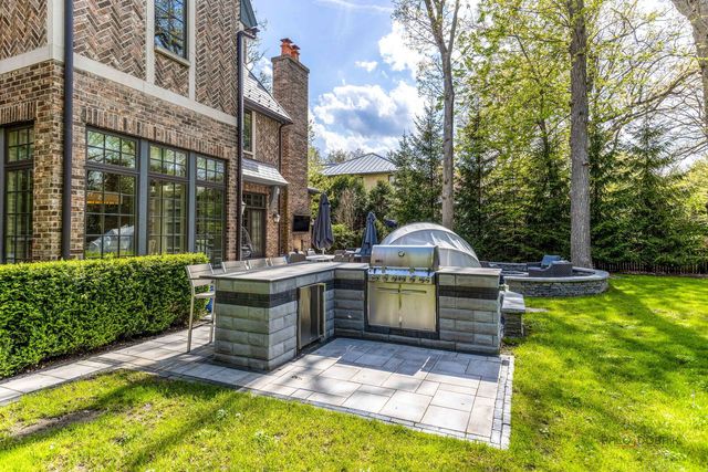 231 Woodlawn Avenue, Winnetka, IL 60093
