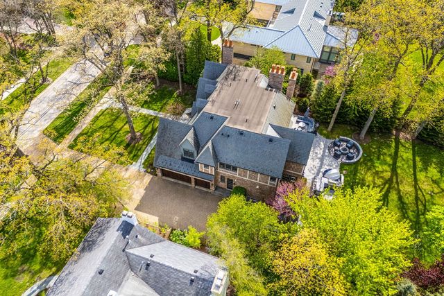 231 Woodlawn Avenue, Winnetka, IL 60093