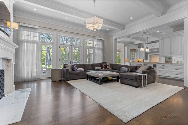 231 Woodlawn Avenue, Winnetka, IL 60093