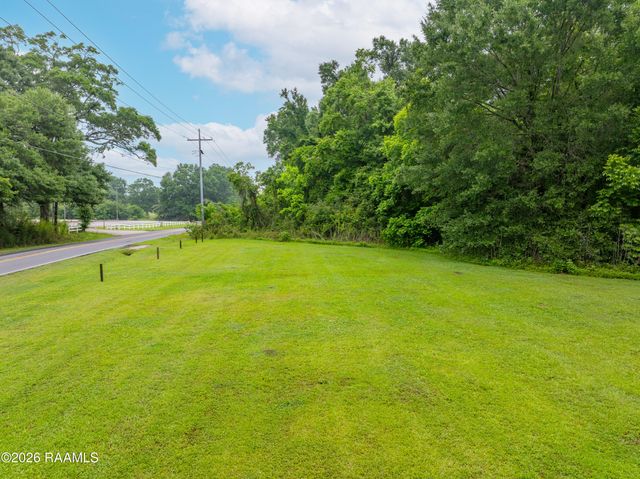 400 Acadian Hills Lane, Lafayette, LA 70507