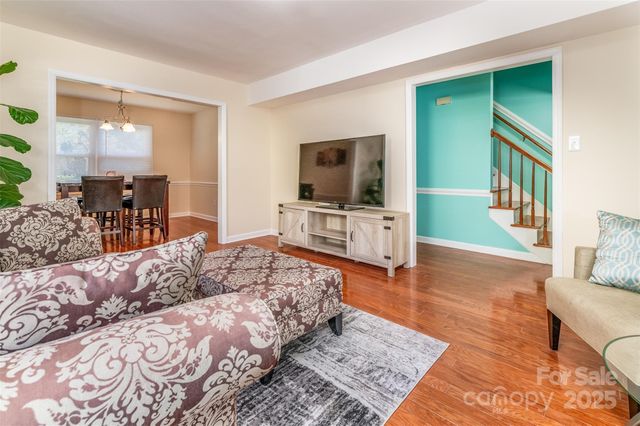 5111 Coronado Drive, Charlotte, NC 28212