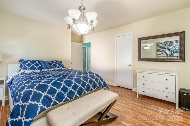 5111 Coronado Drive, Charlotte, NC 28212