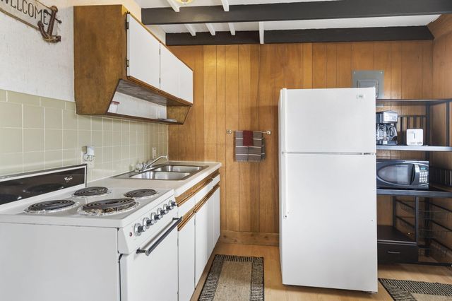 134 Deep Water Circle, Reeds Spring, MO 65737