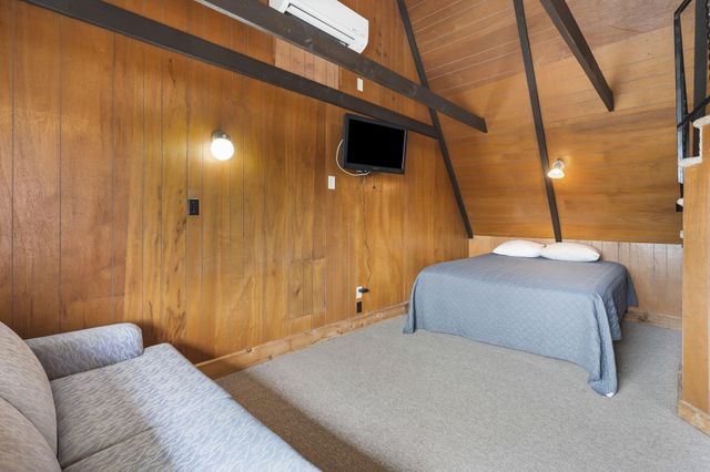 134 Deep Water Circle, Reeds Spring, MO 65737