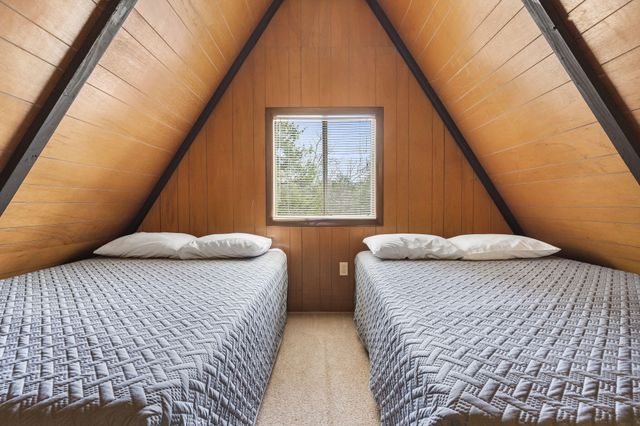 134 Deep Water Circle, Reeds Spring, MO 65737