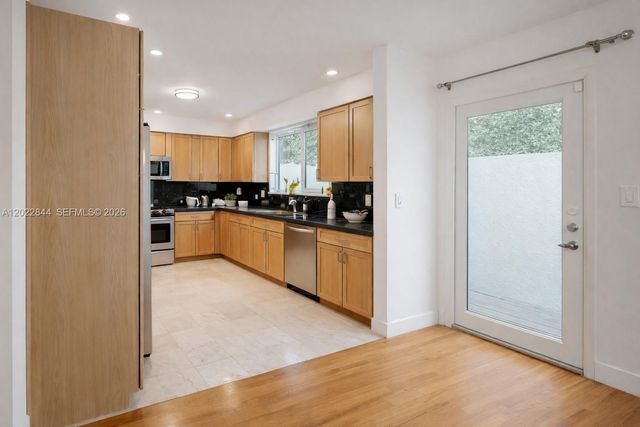 2965 W Trade Ave 0, Miami, FL 33133