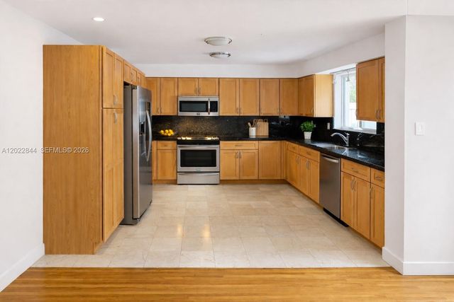 2965 W Trade Ave 0, Miami, FL 33133