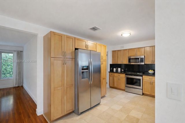 2965 W Trade Ave 0, Miami, FL 33133