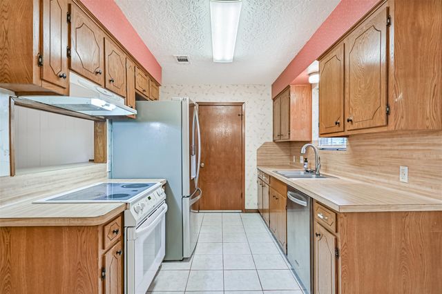 2012 Scott Street, La Marque, TX 77568