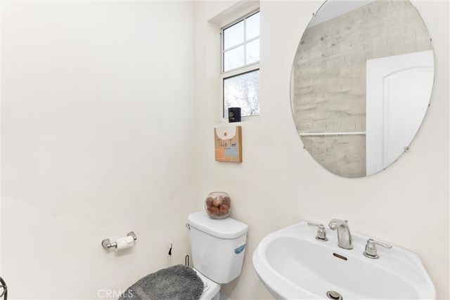 2618 W Via San Carlos, San Bernardino, CA 92410