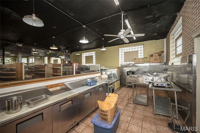 2600 Virginia Avenue, St Louis, MO 63118