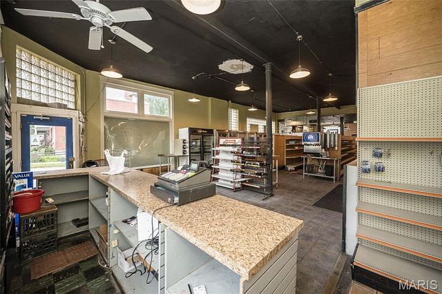 2600 Virginia Avenue, St Louis, MO 63118