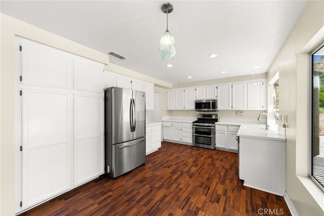 28348 Saddlebrook, Highland, CA 92346