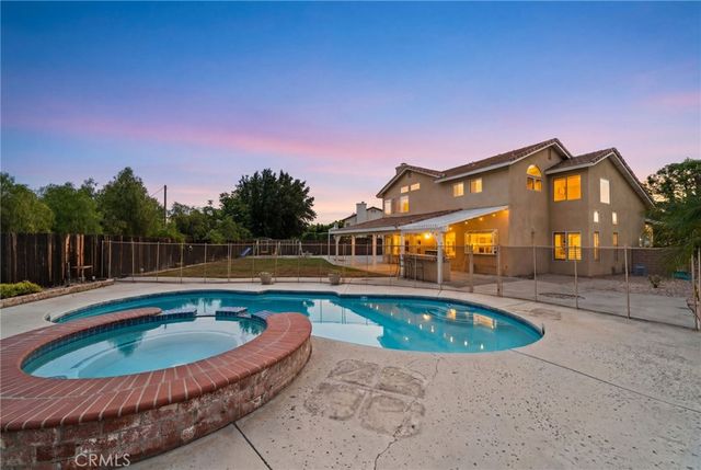 28348 Saddlebrook, Highland, CA 92346