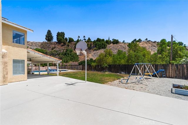 28348 Saddlebrook, Highland, CA 92346