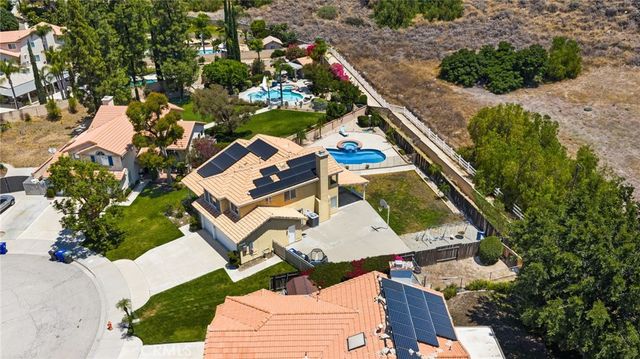 28348 Saddlebrook, Highland, CA 92346