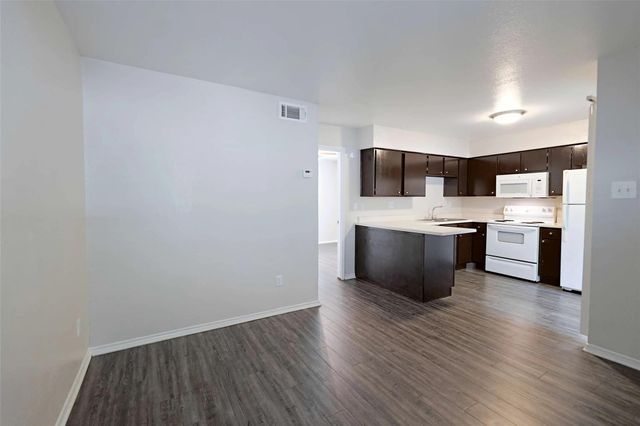 2809 W William Cannon DR I201, Austin, TX 78745