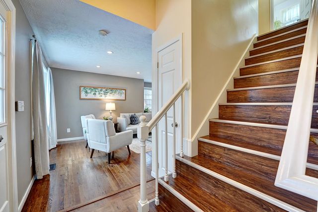 137 Winterwood Drive, Londonderry, NH 03053