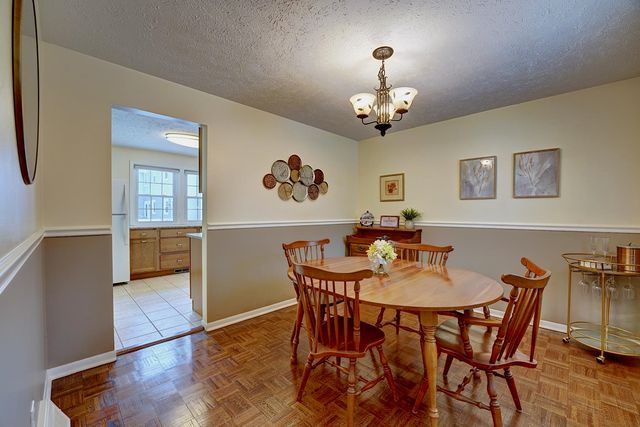 137 Winterwood Drive, Londonderry, NH 03053