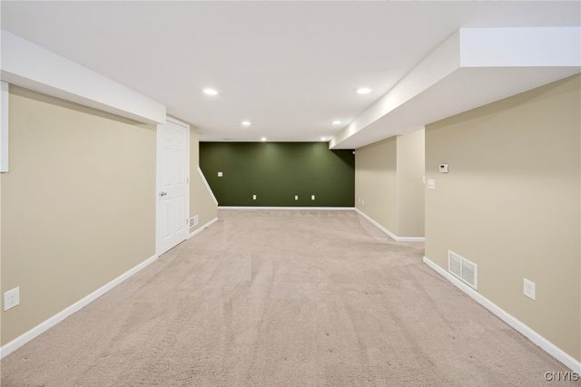 7939 Walnut Place, Clay, NY 13090