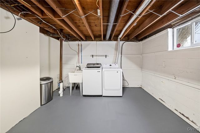 7939 Walnut Place, Clay, NY 13090