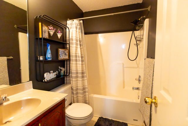 469 Courtland Drive, Summerville, SC 29486