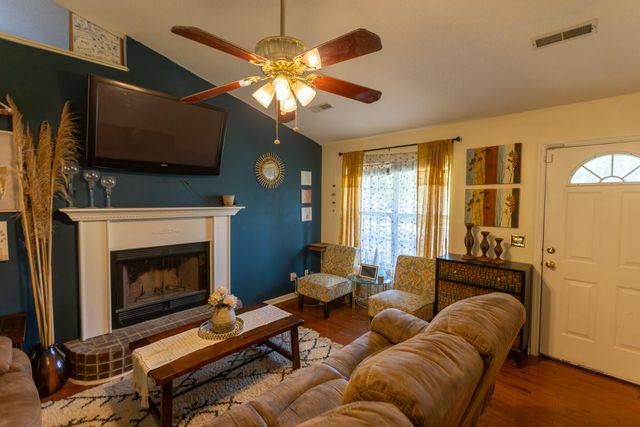 469 Courtland Drive, Summerville, SC 29486