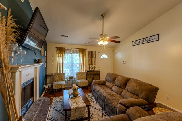 469 Courtland Drive, Summerville, SC 29486