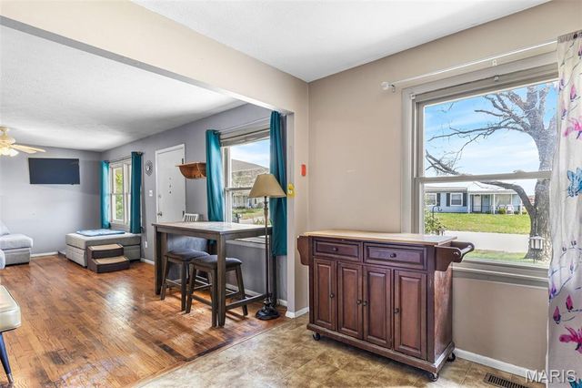 24 Belmont Drive, St Peters, MO 63376