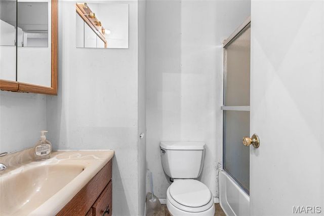 24 Belmont Drive, St Peters, MO 63376