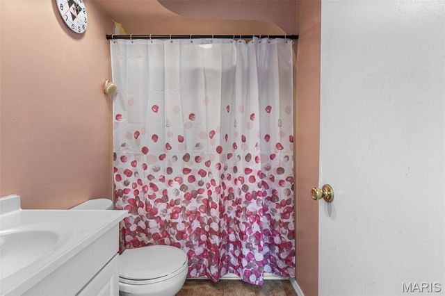 24 Belmont Drive, St Peters, MO 63376