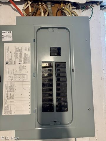 2258 Mogadore Road, Akron, OH 44312