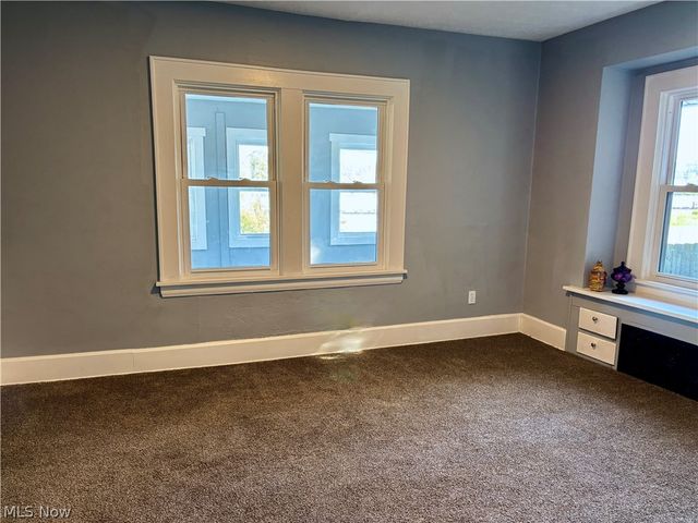 2258 Mogadore Road, Akron, OH 44312