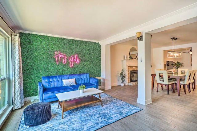 411 Ramble LN, Austin, TX 78745