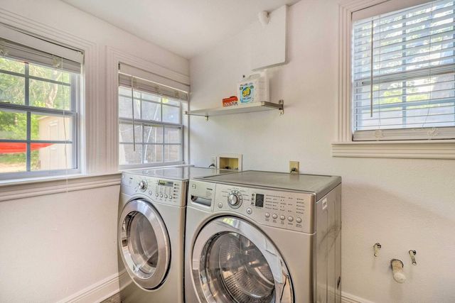 411 Ramble LN, Austin, TX 78745