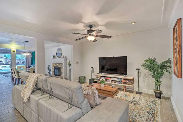 411 Ramble LN, Austin, TX 78745