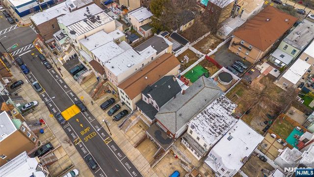 714 17th Street, Union City, NJ 07087