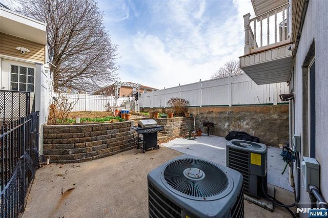 714 17th Street, Union City, NJ 07087