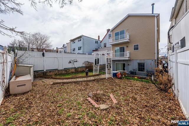 714 17th Street, Union City, NJ 07087